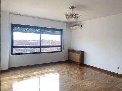 Bedroom of Flat to rent in Móstoles  with Air Conditioner, Heating and Storage room