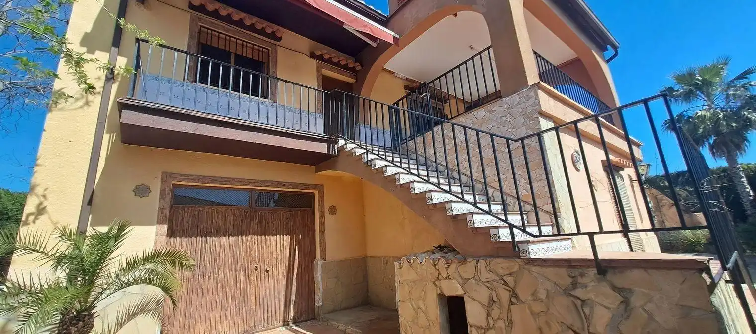 Vista exterior de Casa o chalet en venta en Barxeta con Aire acondicionado, Calefacción y Piscina
