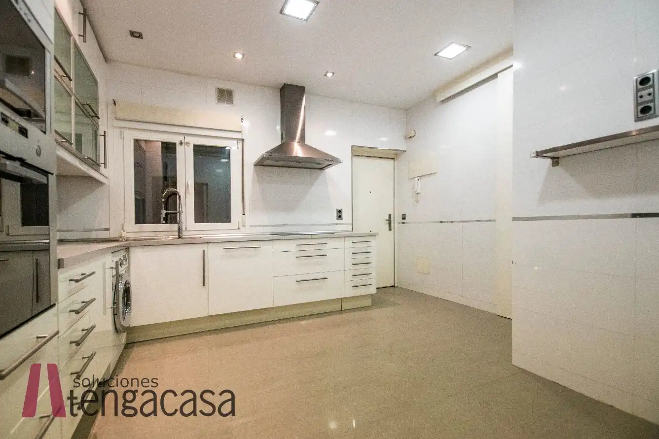 Flat for rent in Calle de Blasco de Garay, 100, Vallehermoso