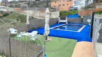 Swimming pool of House or chalet for sale in Terrassa  with Air Conditioner, Heating and Terrace