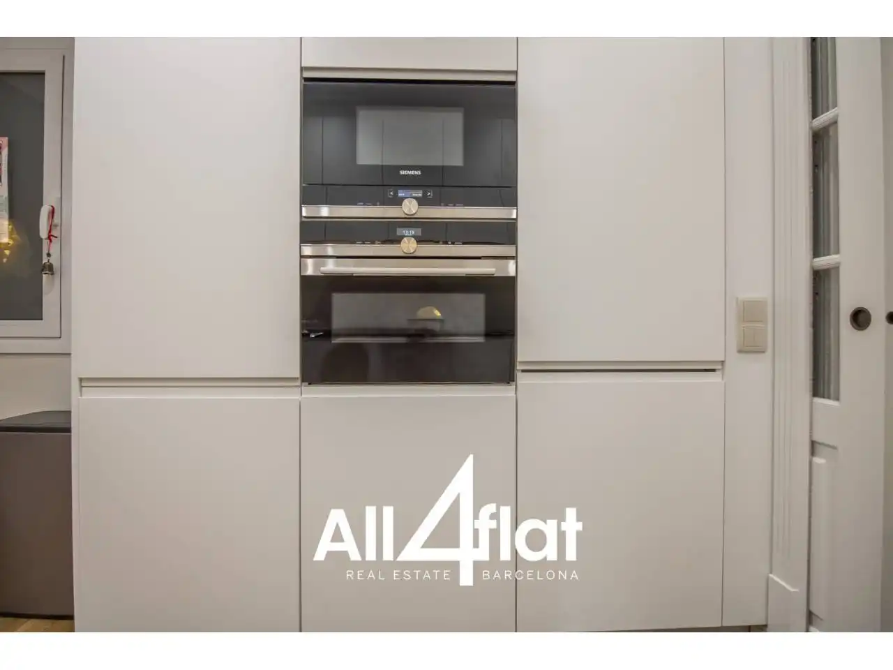 Kitchen of Flat for sale in Barcelona  with Air Conditioner, Heating and Parquet flooring