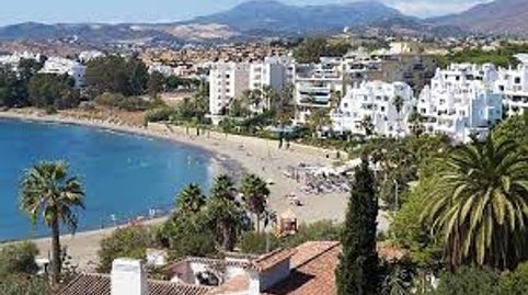 Suelo mas casa a rehabilitar o demoler en ctro.historico y 2a linea de playa en Estepona (Málaga), Bild 2