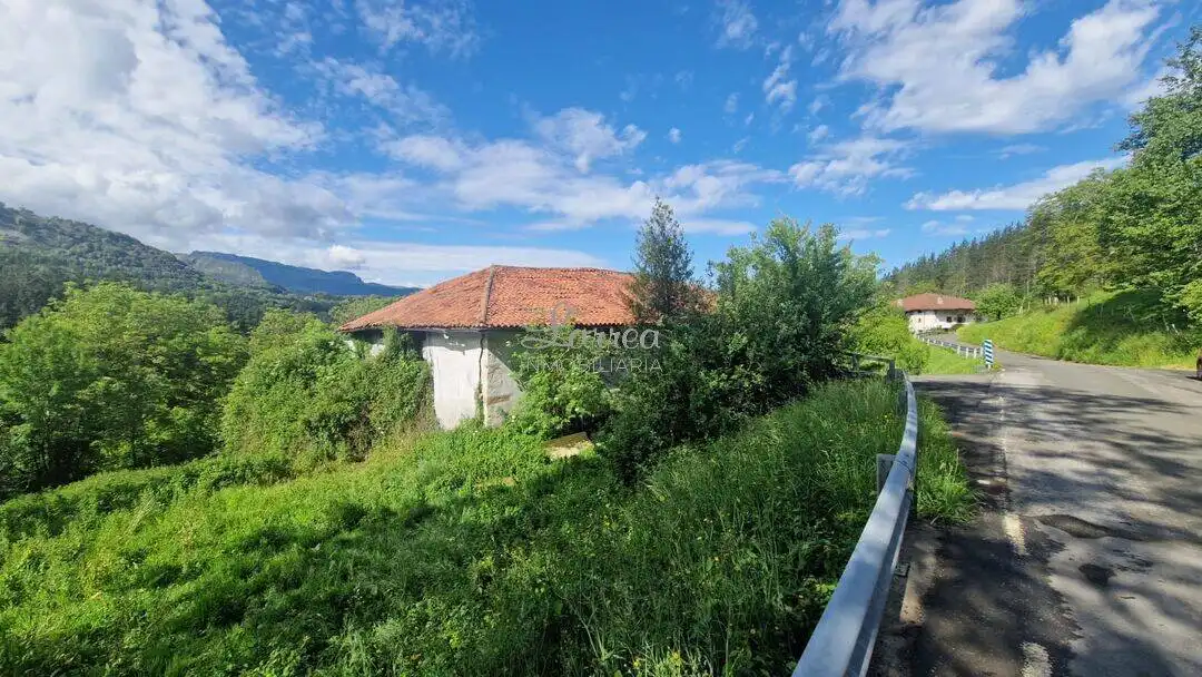 Country house zum Verkauf in Dima 