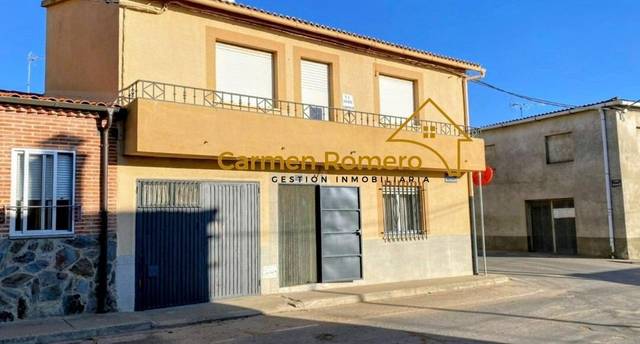 Casa-chalet en Venta en Cantalpino