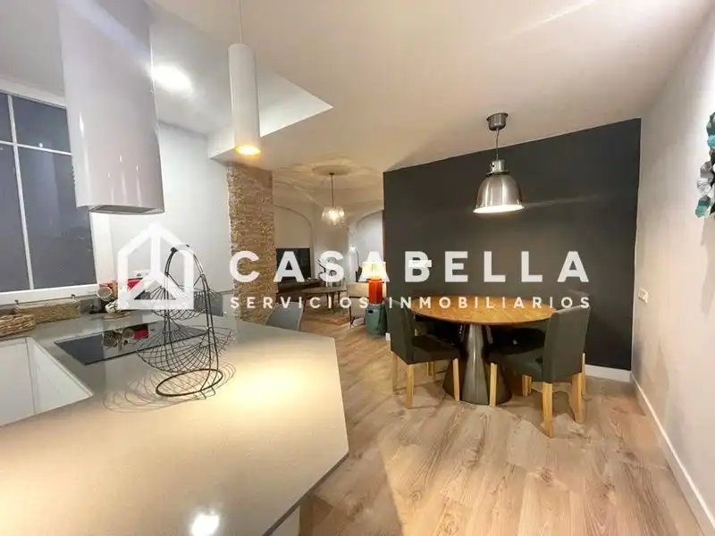 Flat for share in Valencia  with Air Conditioner, Heating and Furnished