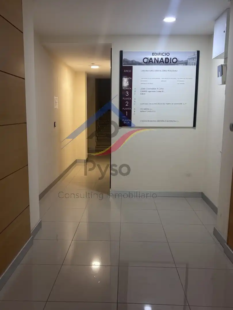 Oficina en venda en Santander amb Calefacció