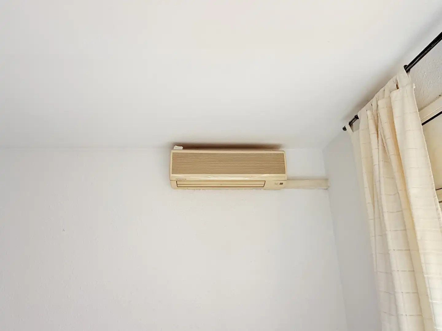 Dormitori de Pis en venda en Badalona amb Aire condicionat, Calefacció i Forn