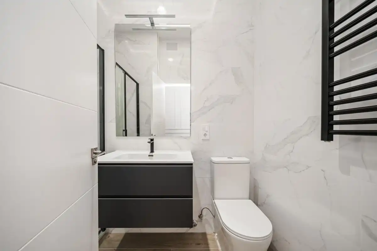 Baño de Piso en venta en Madrid con Aire acondicionado y Calefacción