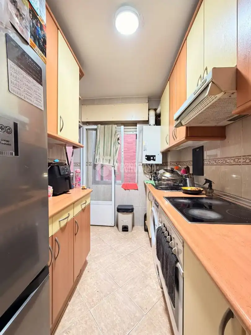Küche von Wohnung zum Verkauf in Madrid
