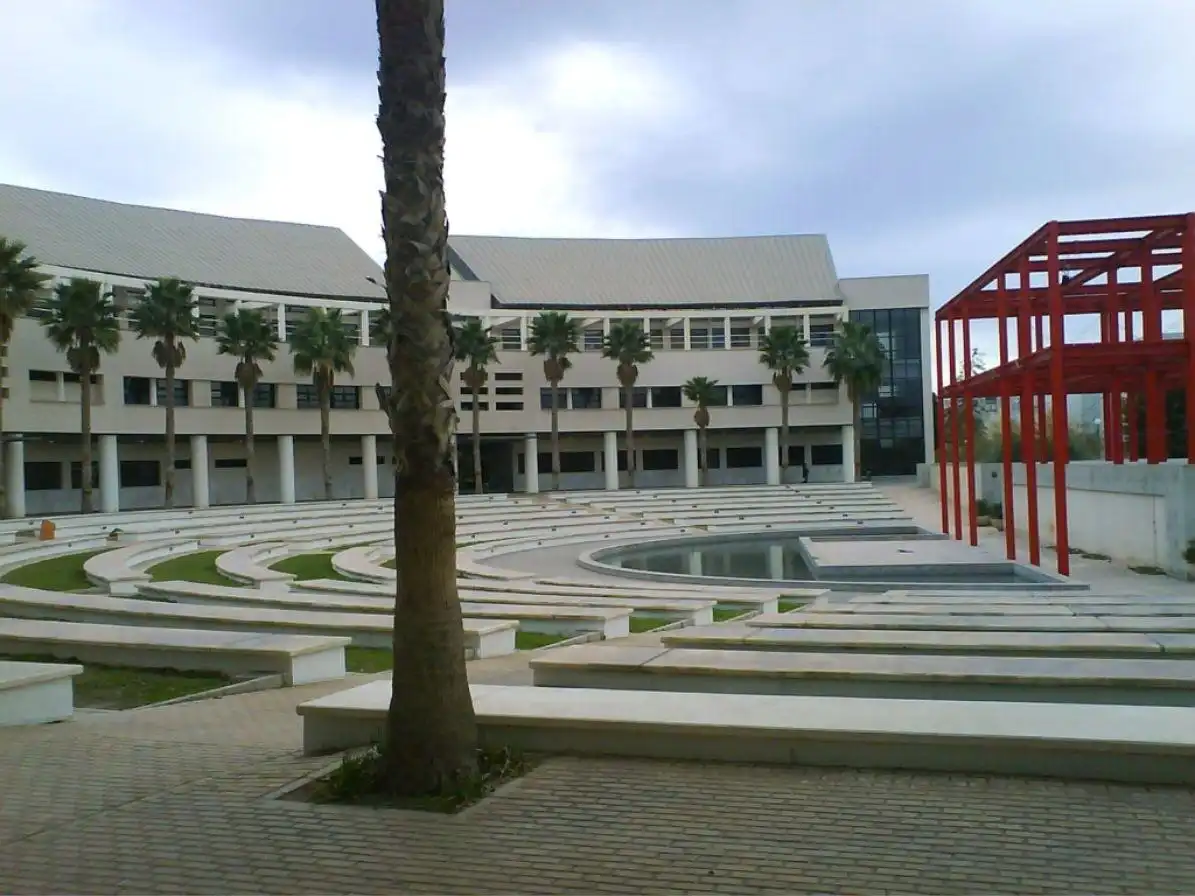 Vista exterior de Piso en venta en San Vicente del Raspeig / Sant Vicent del Raspeig con Piscina comunitaria