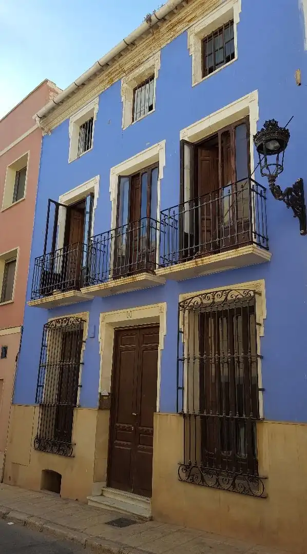 Vista exterior de Casa adosada en venta en Totana con Terraza, Trastero y Balcón