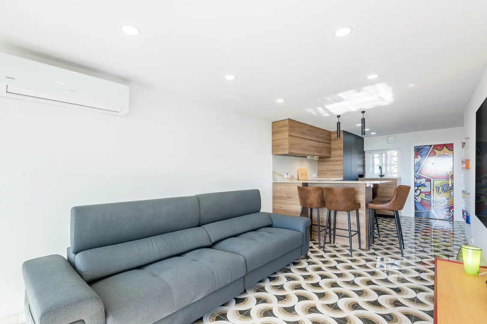 Sala de estar de Piso en venta en Alicante / Alacant con Aire acondicionado, Terraza y Amueblado