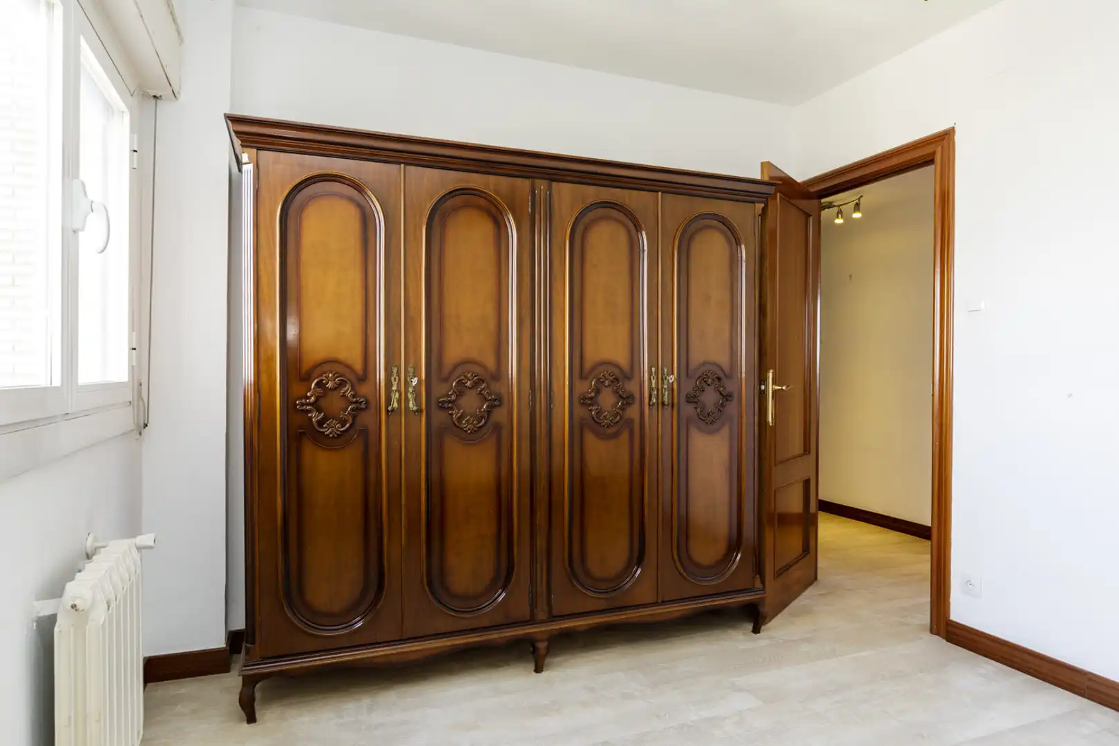 Bedroom of Flat for sale in Zaragoza  with Storage room