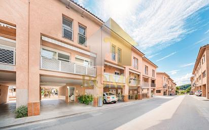 Exterior view of Single-family semi-detached for sale in Caldes de Montbui  with Heating and Balcony