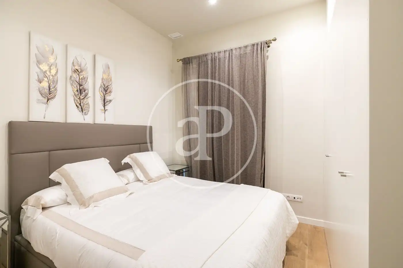 Schlafzimmer von Wohnung zum Verkauf in Barcelona mit Klimaanlage, Heizung und Möbliert