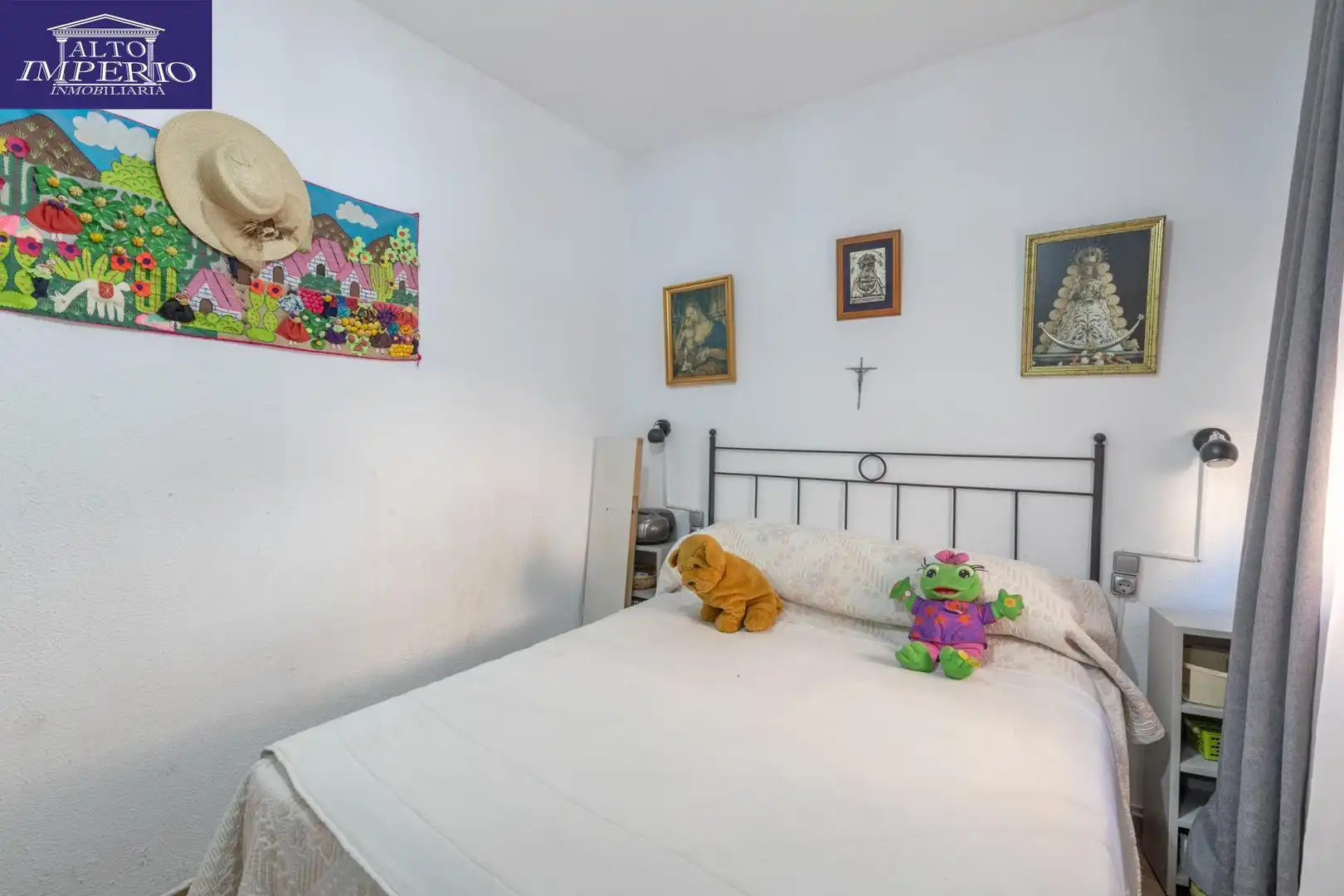 Bedroom of Flat for sale in Granada