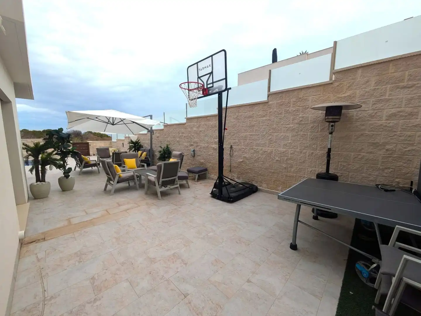 Terrassa de Casa o xalet en venda en Orihuela amb Jardí privat, Terrassa i Piscina