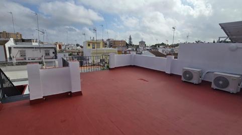 Foto 3 de Casa adosada en venda a Calle de San Sebastián, Las Almenas, Tomares