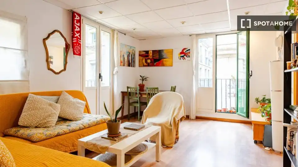 Sala de estar de Piso de alquiler en Barcelona con Aire acondicionado, Calefacción y Amueblado