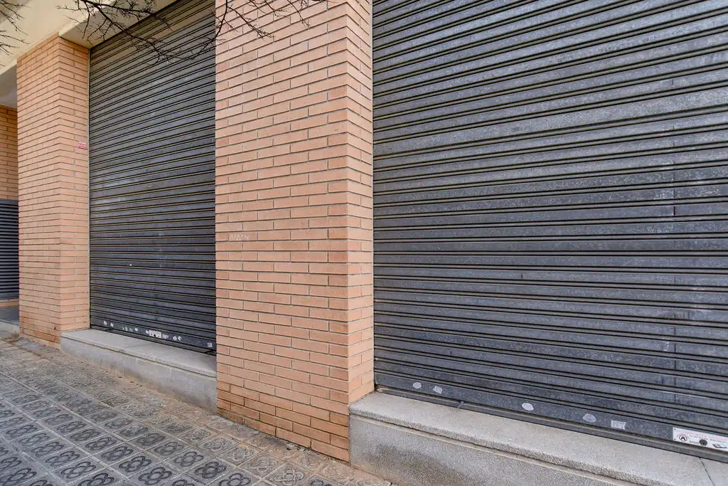 Local comercial en venda a FRANCESC CAMBÓ, imagen 3