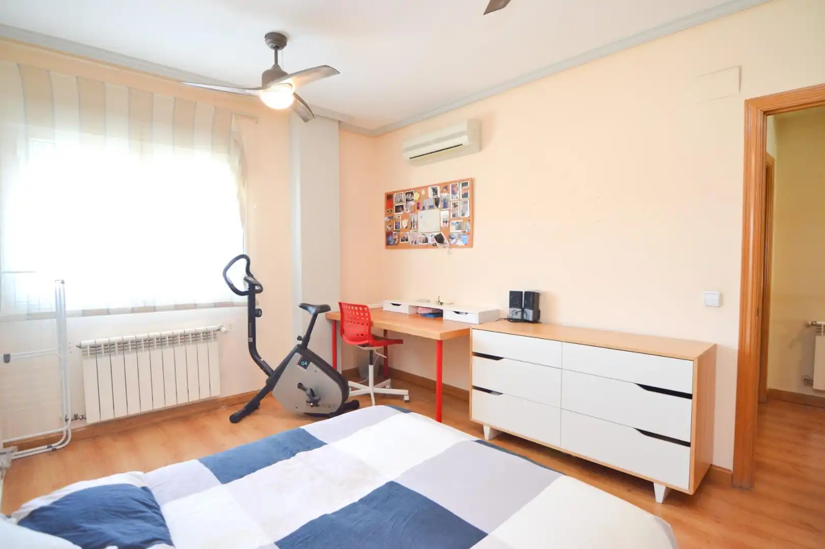 Bedroom of Detached homes for sale in Griñón  with Heating, Private garden and Terrace
