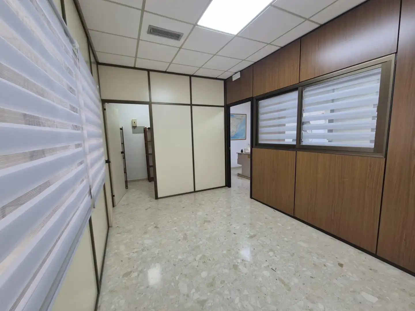 Office space for sale in Santa María del Águila, imagen 10
