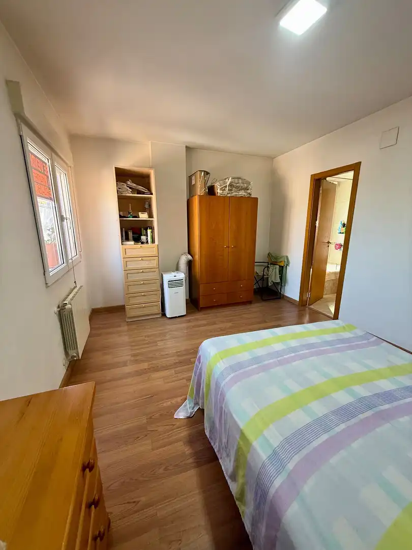 Schlafzimmer von Haus oder Chalet zum Verkauf in Villena mit Heizung, Privatgarten und Abstellraum