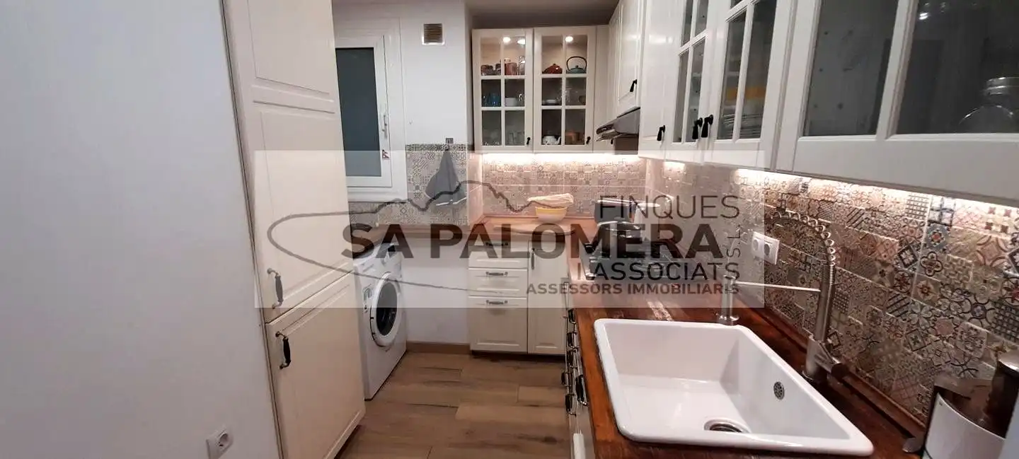 Cuina de Pis en venda en Blanes amb Calefacció, Parquet i Balcó