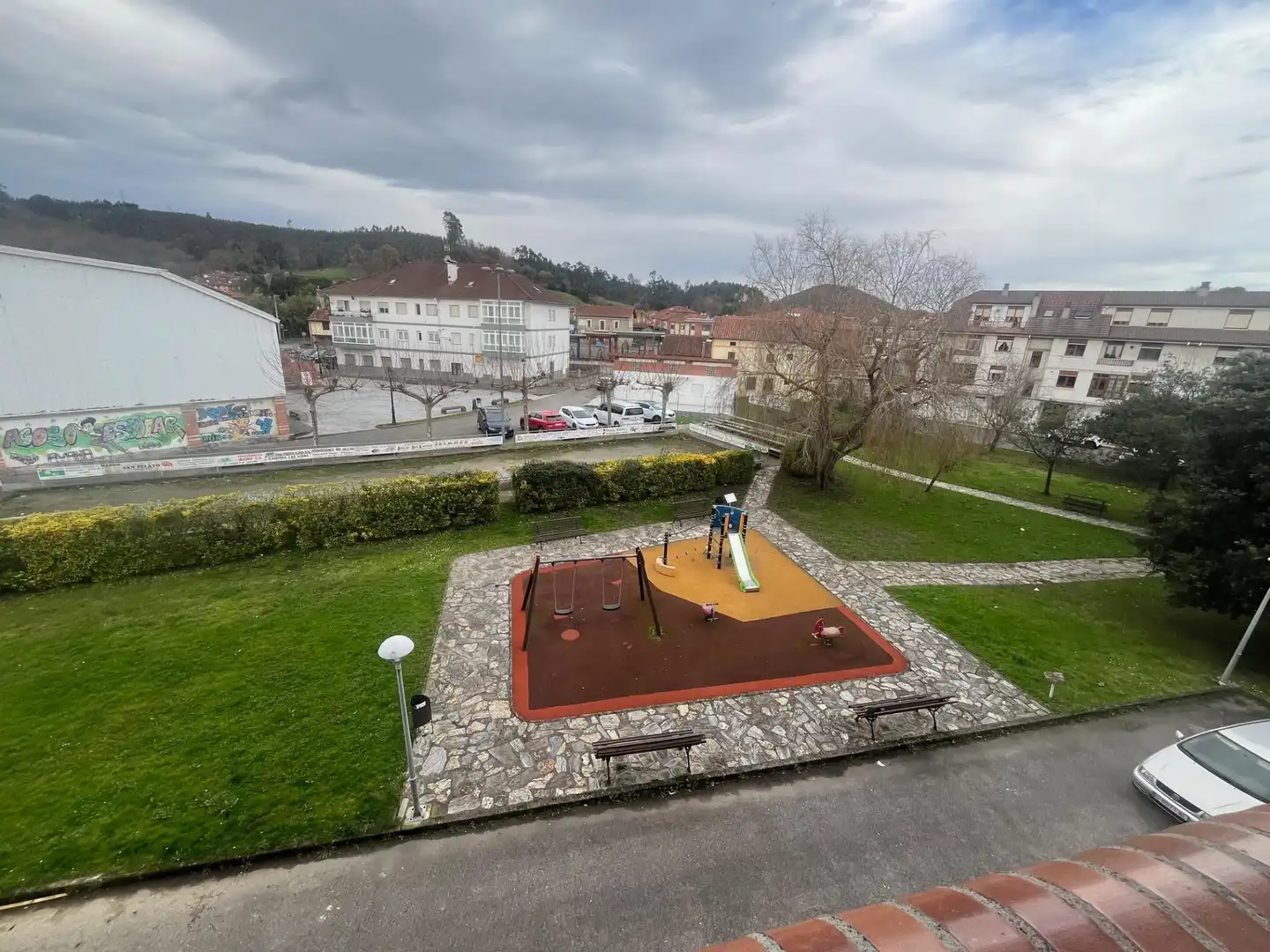 Parkplatz von Wohnung zum Verkauf in Bárcena de Cicero mit Heizung, Terrasse und Möbliert