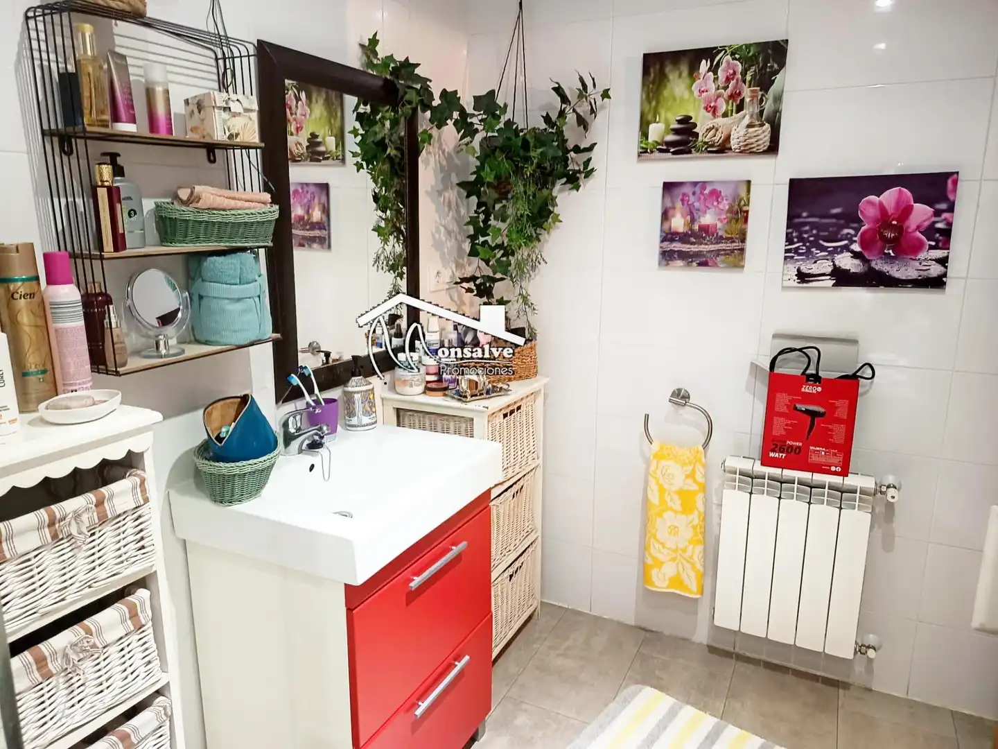 Baño de Casa adosada en venta en Yeles con Aire acondicionado, Calefacción y Jardín privado