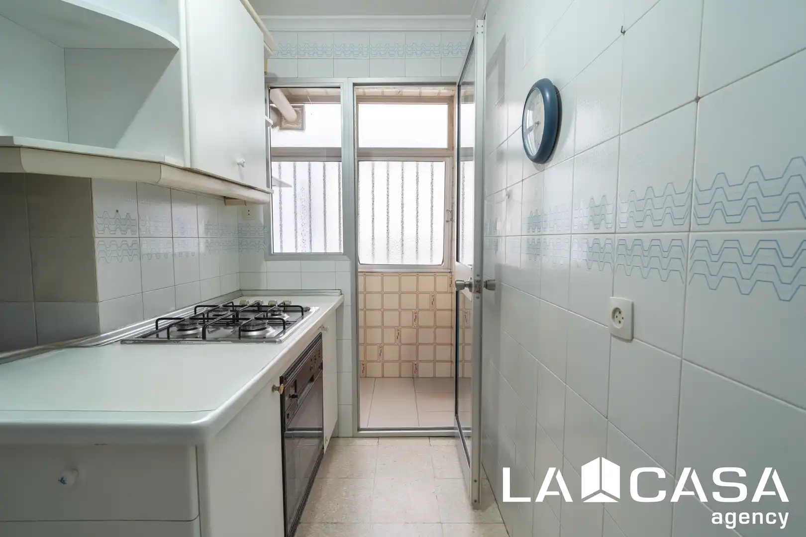 Kitchen of Flat for sale in Dos Hermanas  with Air Conditioner, Terrace and Balcony