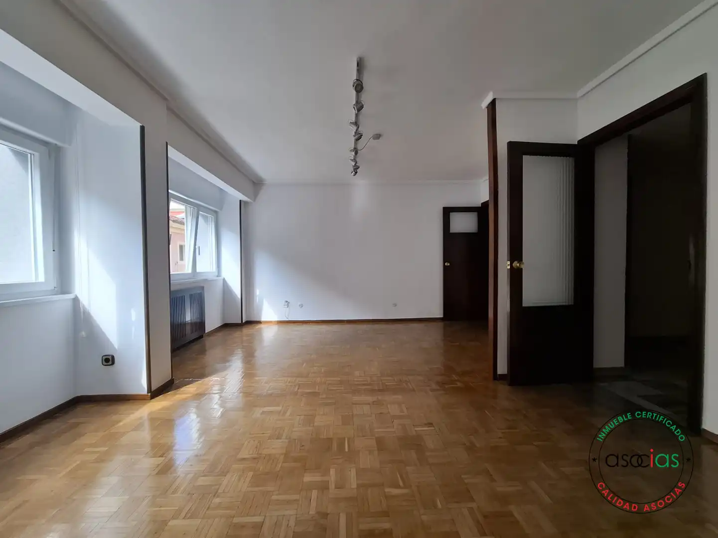 Sala d'estar de Pis en venda en Gijón  amb Calefacció