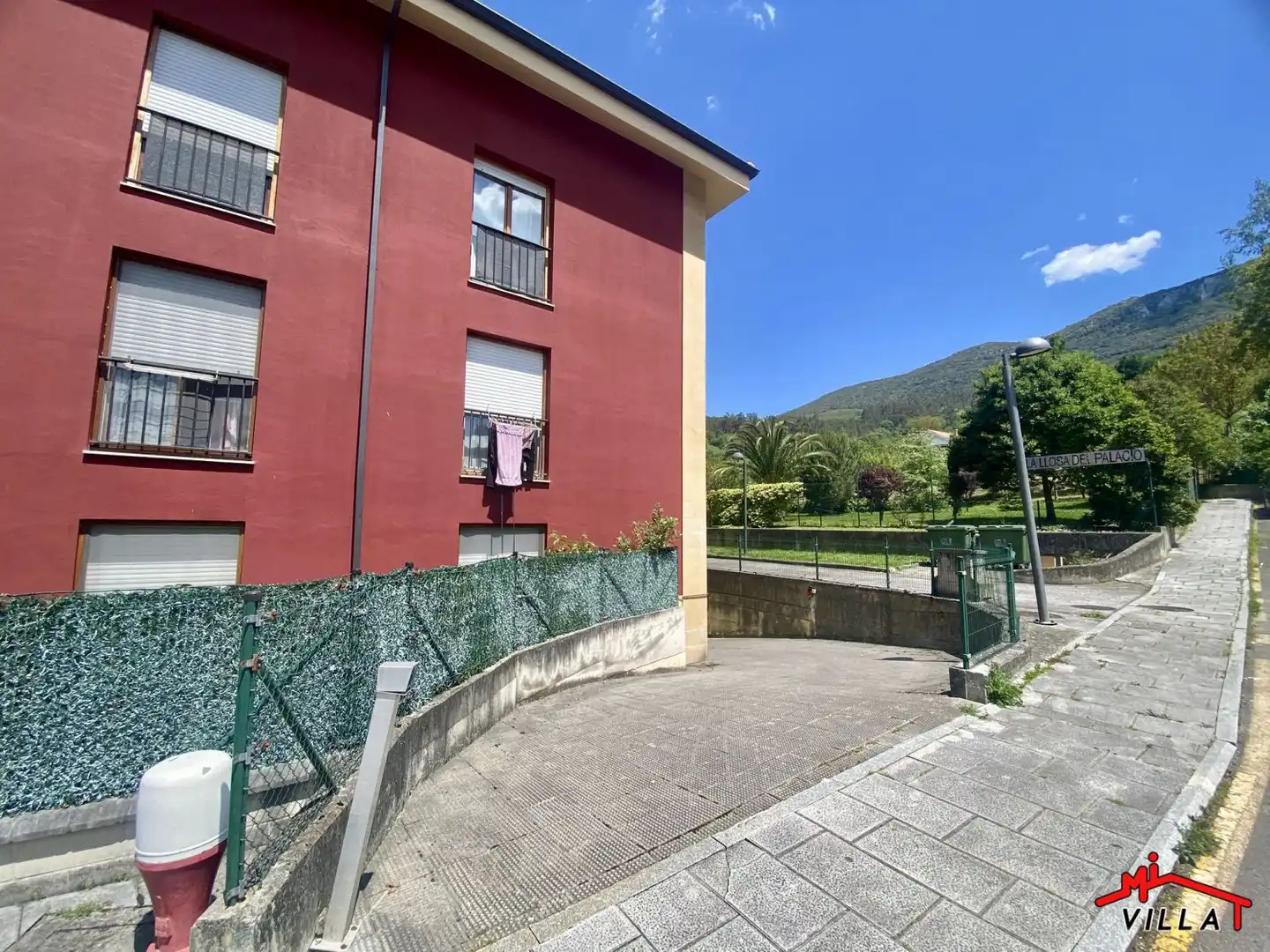 Außenansicht von Wohnung zum Verkauf in Ramales de la Victoria mit Heizung, Balkon und Gemeinschaftspool