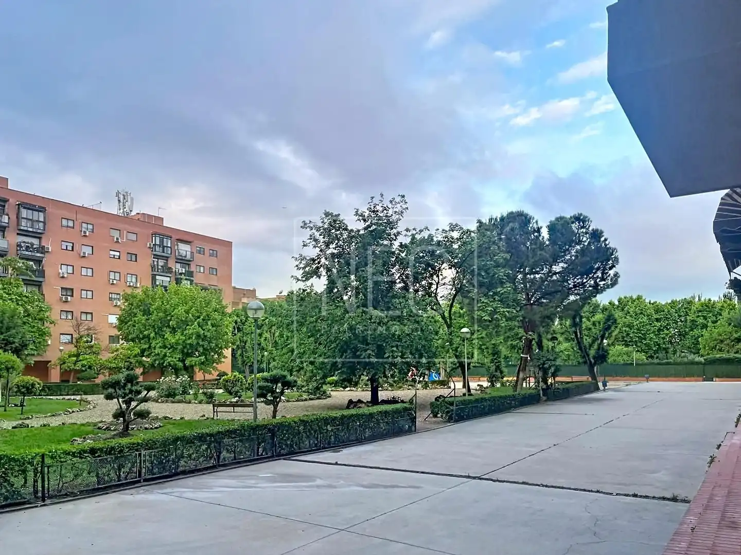 Exterior view of Flat for sale in Torrejón de Ardoz  with Air Conditioner, Heating and Private garden