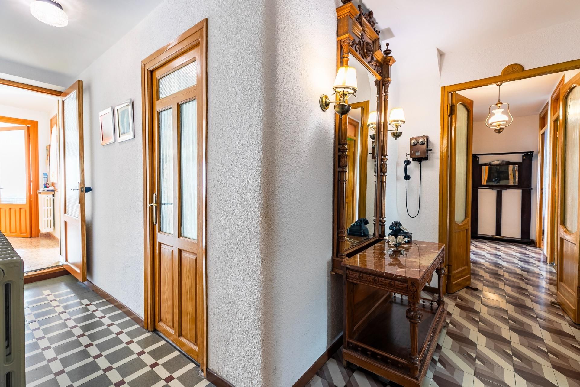 Piso en venta en Sabiñánigo con Calefacción, Terraza y Balcón