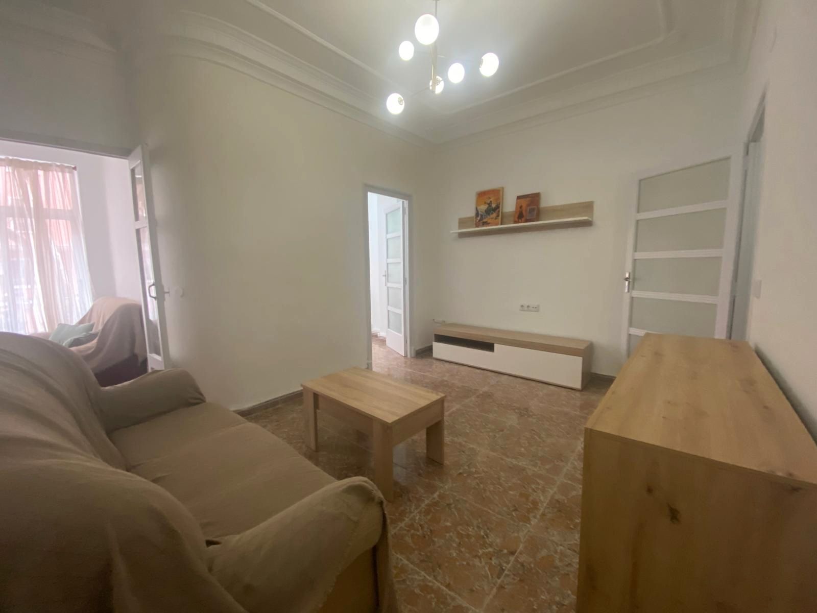 Sala d'estar de Pis de lloguer en  Valencia Capital amb Moblat, Forn i Rentadora