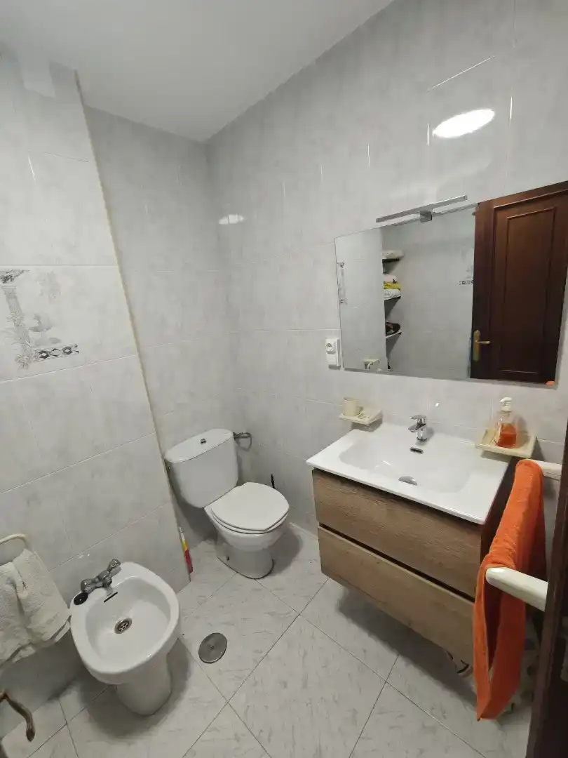 Baño de Piso de alquiler en Muxía, A Coruña