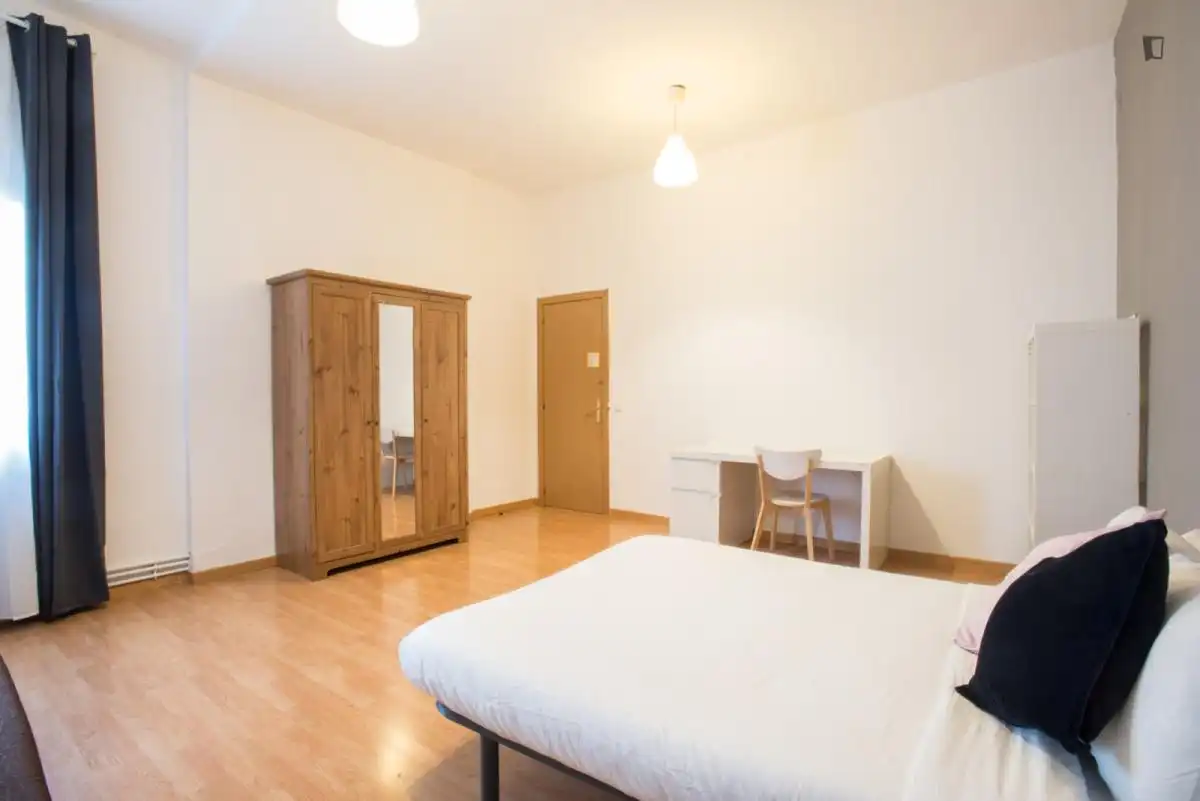 Room in Universidad - Malasaña
