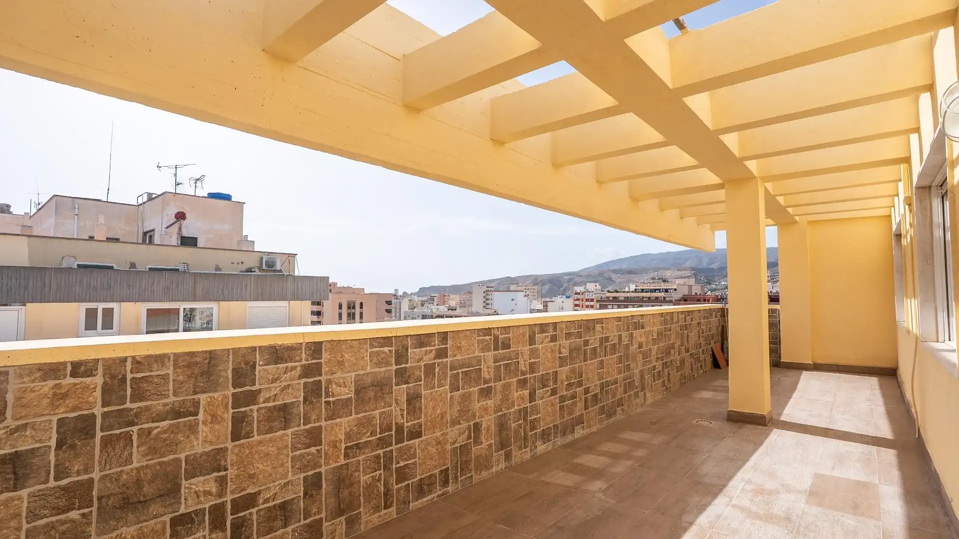 Terrassa de Àtic en venda en  Almería Capital amb Aire condicionat i Terrassa