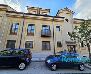 Exterior view of Flat for sale in Torrecaballeros