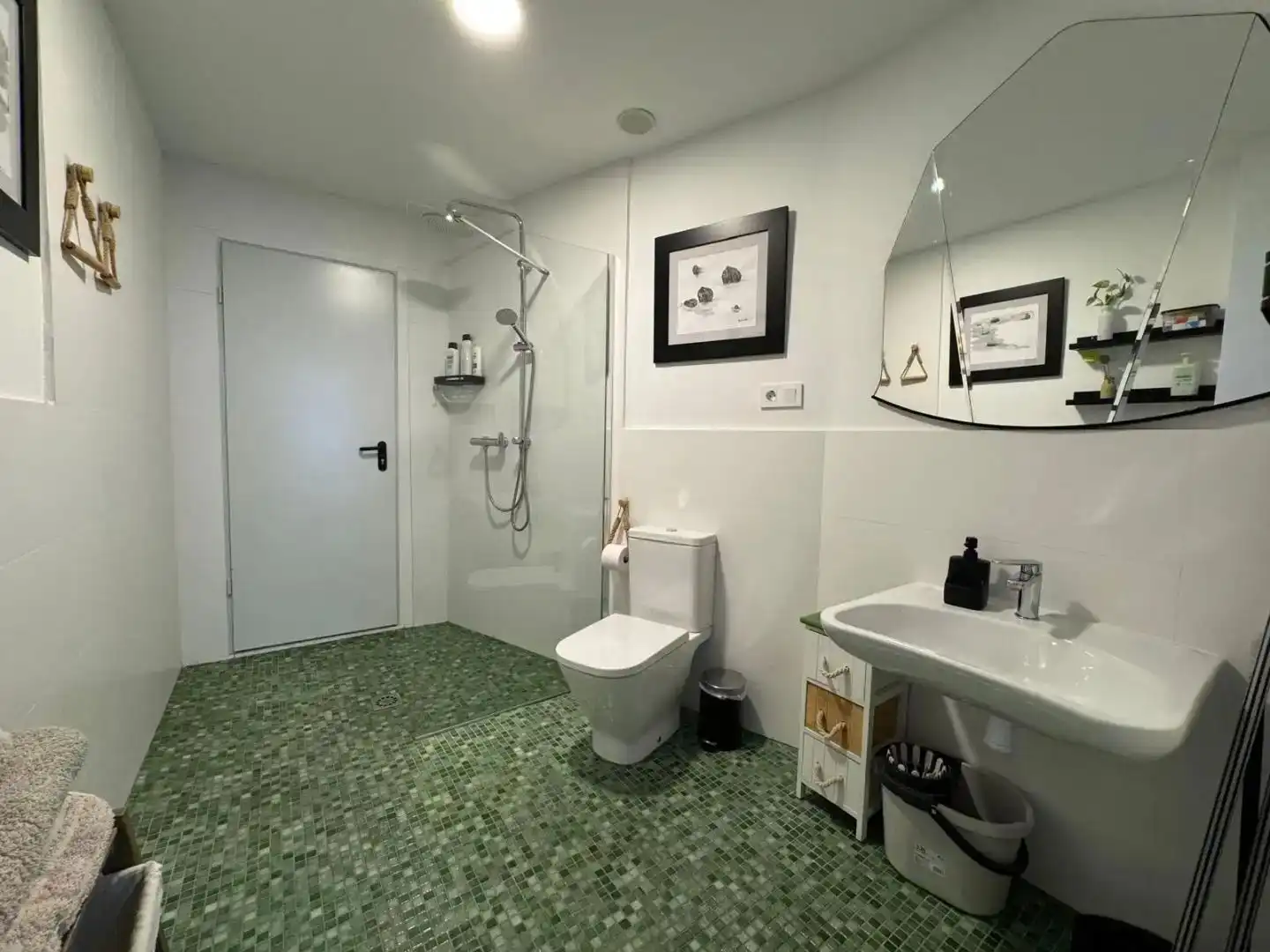 Badezimmer von Geschaftsraum zur Miete in Valencia mit Klimaanlage, Möbliert und Internet