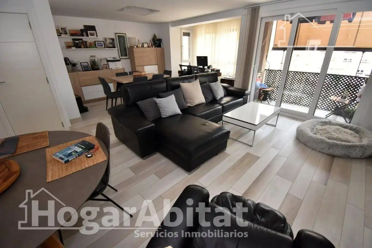 Wohnung mit Terrasse zum Verkauf in Calle de Navarra