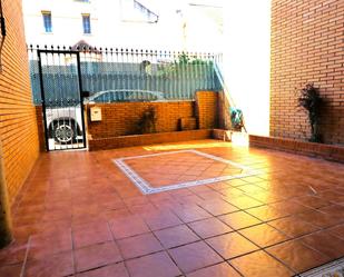 Exterior view of House or chalet to rent in Badajoz Capital  with Air Conditioner, Terrace and Balcony