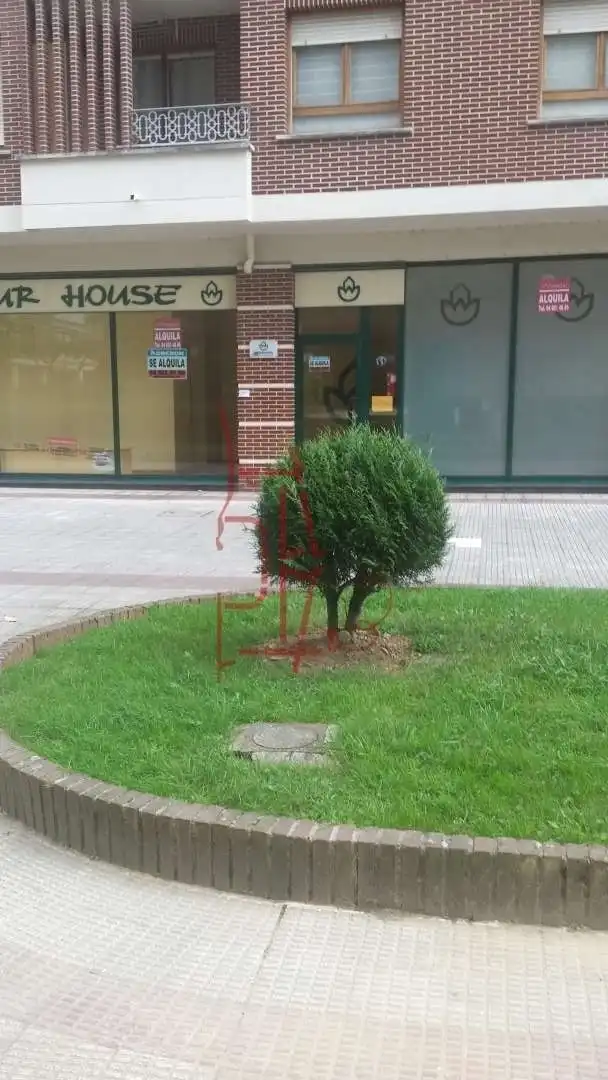 Local comercial de lloguer a Durango