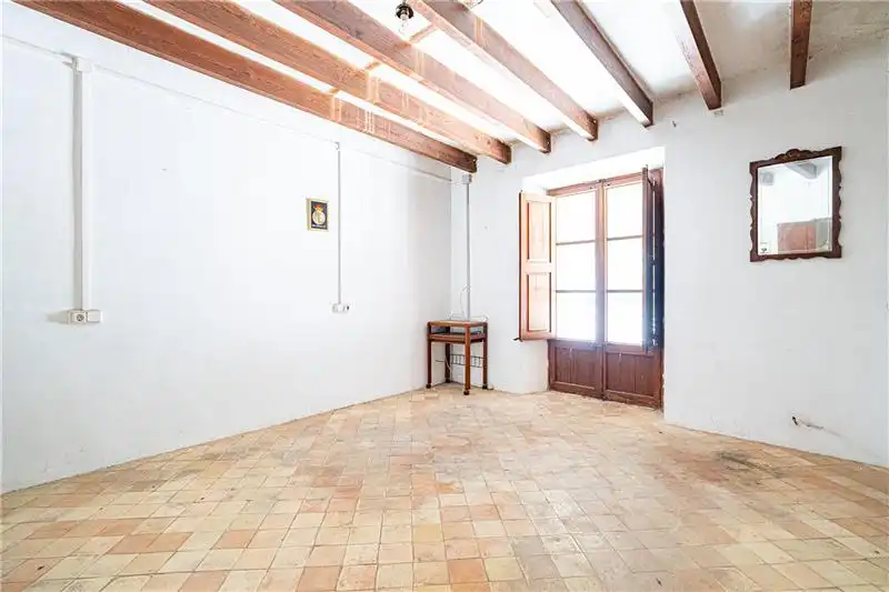 Haus oder Chalet zum Verkauf in Llucmajor mit Privatgarten, Terrasse und Möbliert