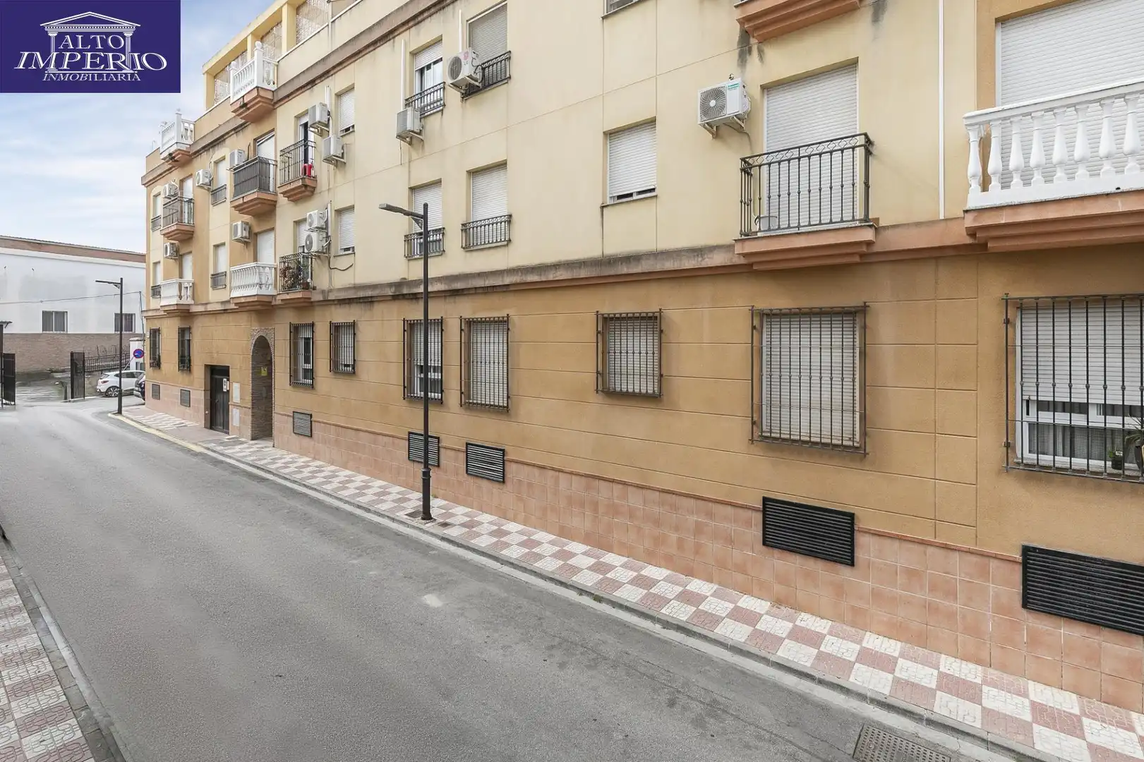 Exterior view of Flat for sale in Pinos Puente