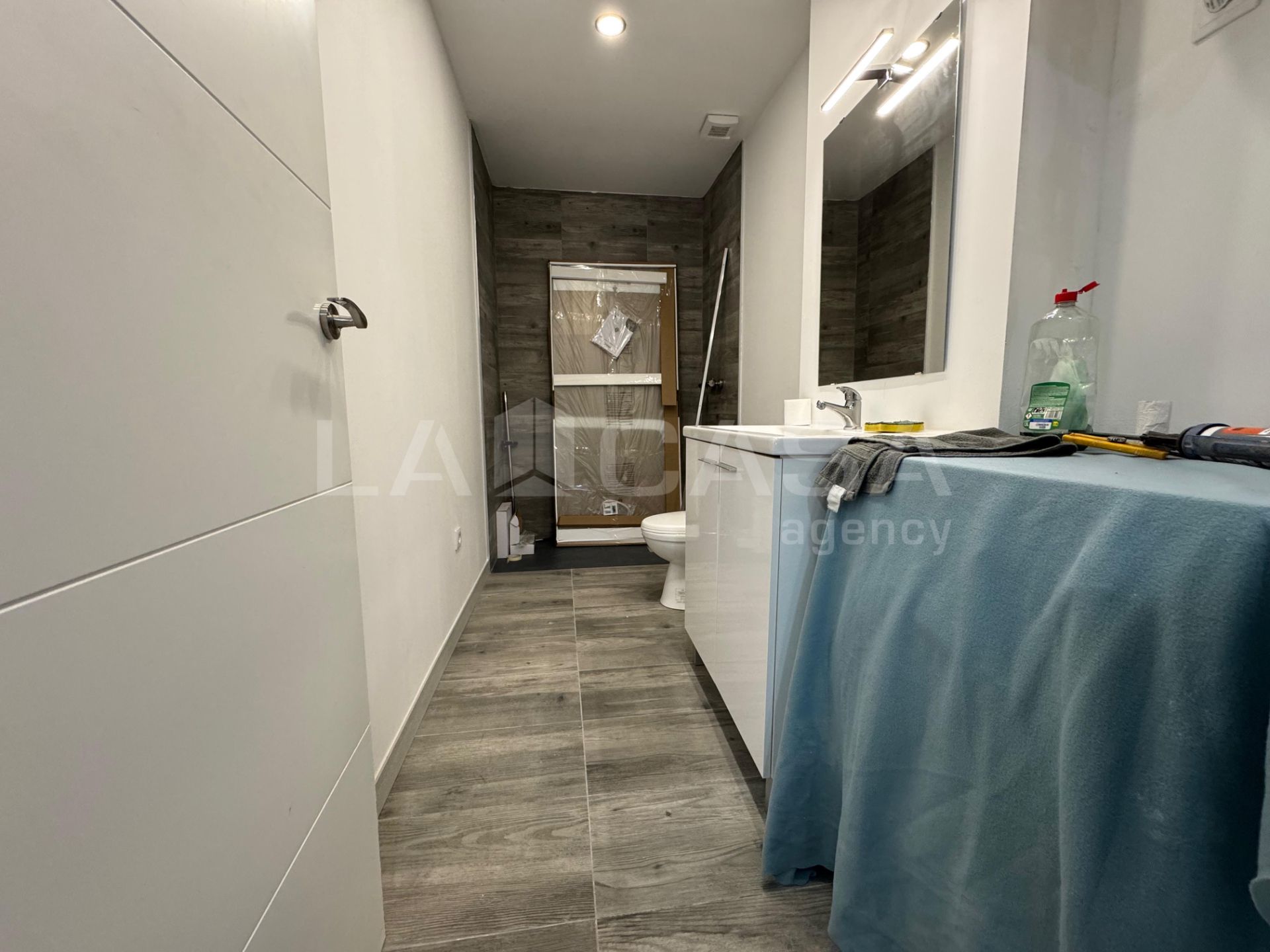Bathroom of Flat for sale in Granollers  with Parquet flooring
