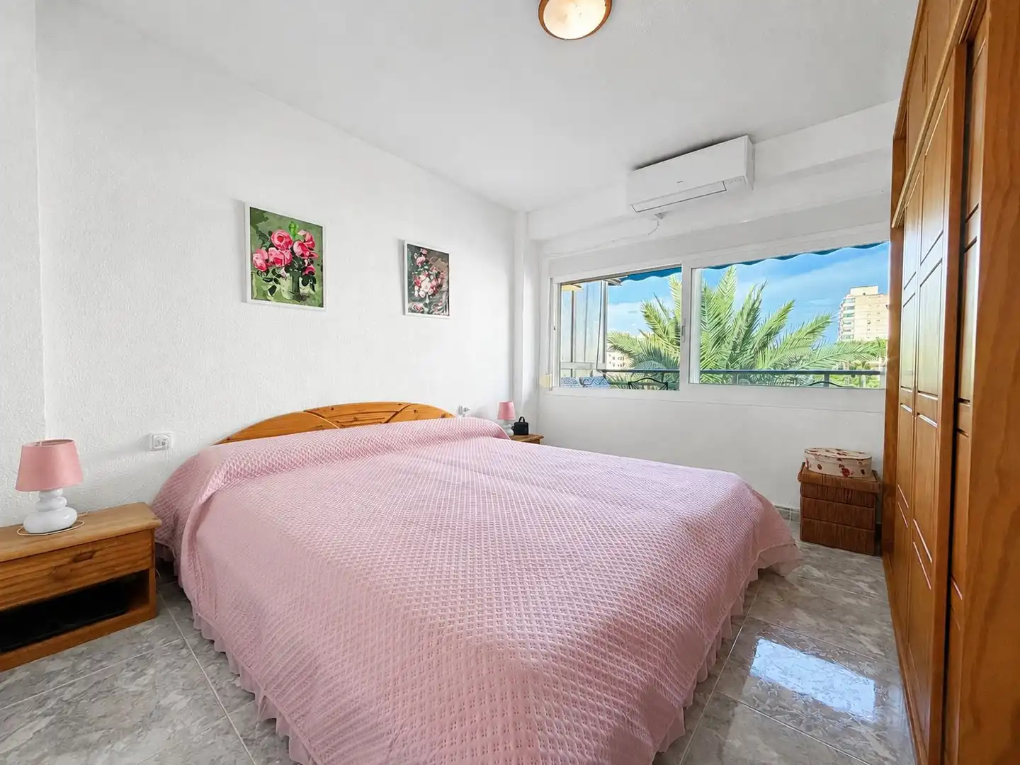 Dormitori de Apartament en venda en El Campello amb Aire condicionat i Terrassa