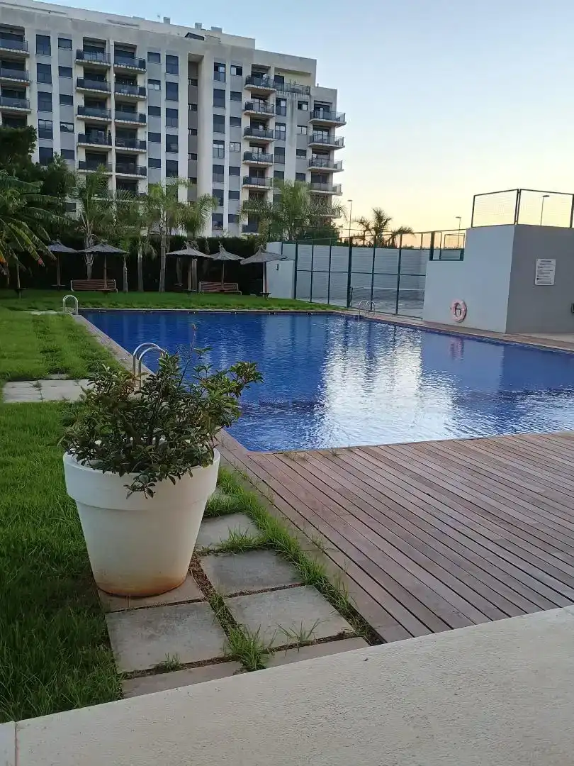 Piscina de Pis de lloguer en Moncofa amb Aire condicionat i Balcó
