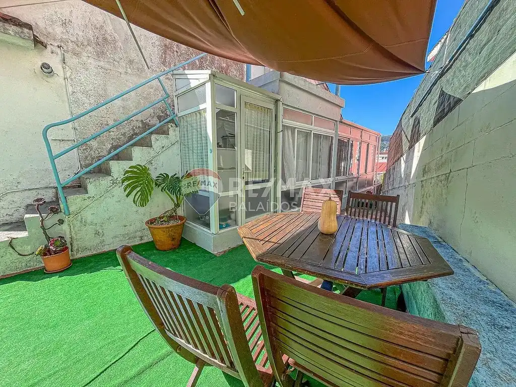 Terraza de Casa o chalet en venta en Cangas  con Calefacción, Jardín privado y Parquet